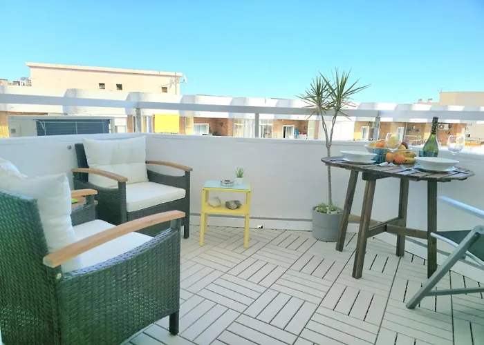 Nogalera Skyline Retreat One Bedroom With Balcony And Amazing Sea And Views By Namaste Elite Apartamento