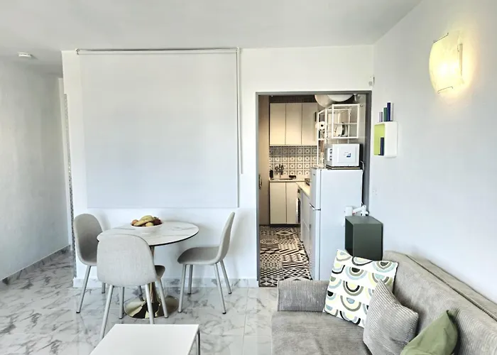 Nogalera Skyline Retreat One Bedroom With Balcony And Amazing Sea And Views By Namaste Elite Apartamento *