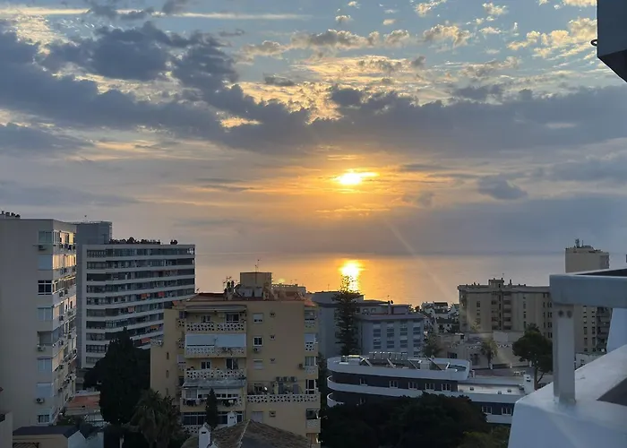 Апартаменты Nogalera Skyline Retreat One Bedroom With Balcony And Amazing Sea And Views By Namaste Elite Торремолинос