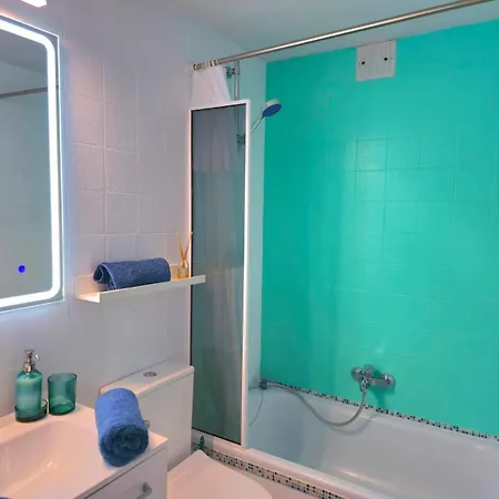 Nogalera Skyline Retreat One Bedroom With Balcony And Amazing Sea And Views Free Parking By Namaste Elite Apartamento