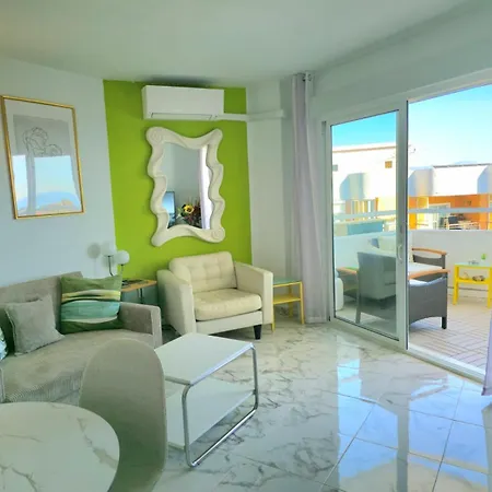 Nogalera Skyline Retreat One Bedroom With Balcony And Amazing Sea And Views Free Parking By Namaste Elite Torremolinos
