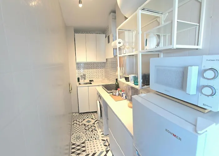 Nogalera Skyline Retreat One Bedroom With Balcony And Amazing Sea And Views By Namaste Elite Appartement